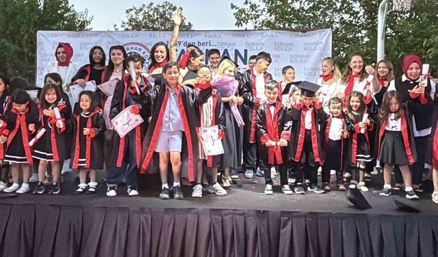Gaziantep'in yeni eğitim merkezinde mezuniyet heyecanı