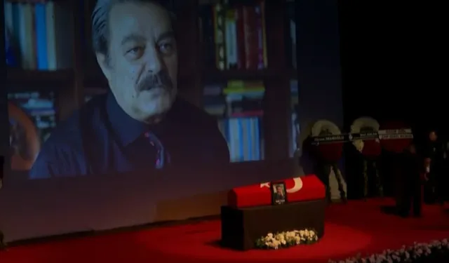 Yeşilçam'ın usta oyuncusu Kadir İnanır için tören düzenleniyor