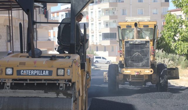 Nizip Belediyesi yol yenileme çalışmalarını aralıksız sürdürüyor