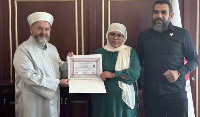 Arjantin'den gelen Eva, Gaziantep'te Müslüman oldu