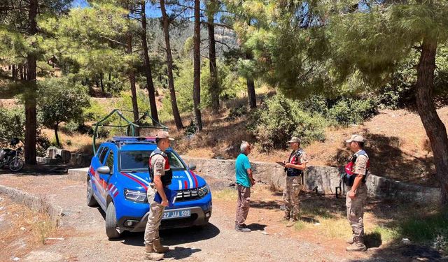 Gaziantep'te jandarmadan orman yangınlarına karşı dron destekli devriye