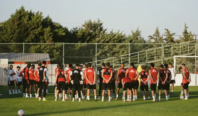 Gaziantep FK'nın Belgrad mesaisi başlıyor! Kırmızı-siyahlılar Sırbistan yolcusu