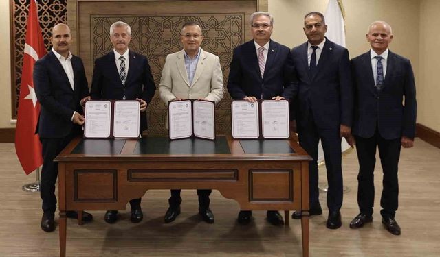 LGS'de başarı gösteren öğrencilere Şahinbey'den eğitim desteği