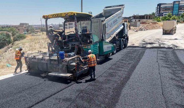 Yılmaz, 15 Temmuz Mahallesi'nde çalışmaları yerinde inceledi