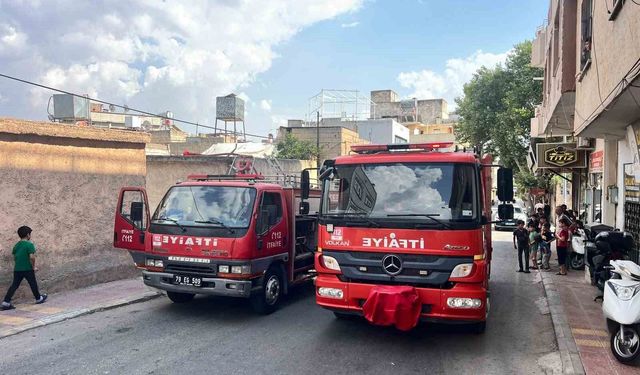 Kilis'te metruk evde yangın