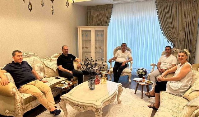 Milletvekili Bünyamin Bozgeyik'ten gazeteci Ali Babat'a 'geçmiş olsun' ziyareti