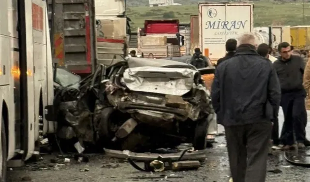 Gaziantep'te TAG Otoyolu'nda zincirleme kaza: 5 yaralı