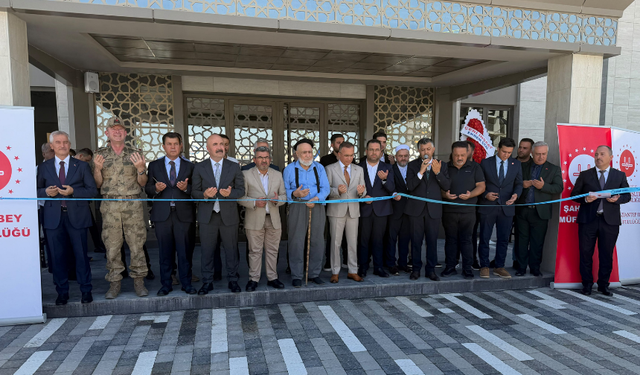Gaziantep’e yeni bir cami daha: Hacı Hamit Tüzel Camii dualarla açıldı