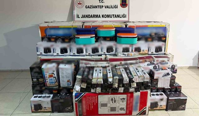 Gaziantep'te jandarmadan kaçakçılık ve uyuşturucu olaylarına yönelik operasyon: 5 şahıs tutuklandı