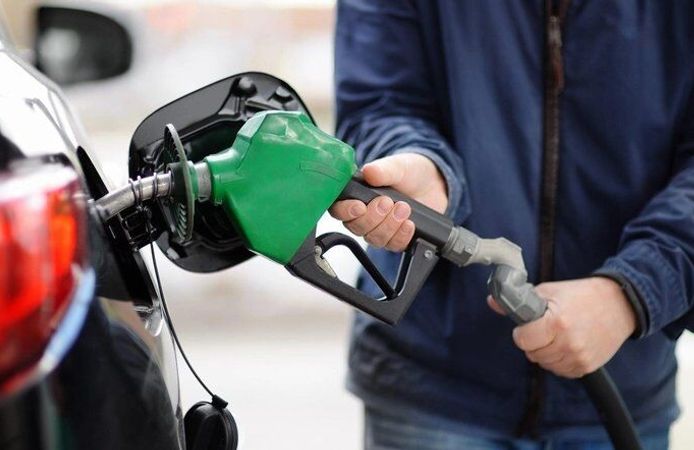 ABD-İran gerilimi pompaya yansıdı: Motorine dev zam geldi