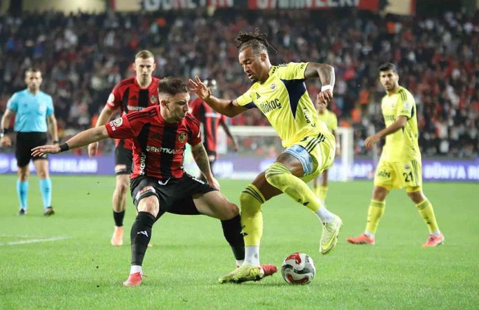 Fenerbahçe ile Gaziantep FK 14. randevuda