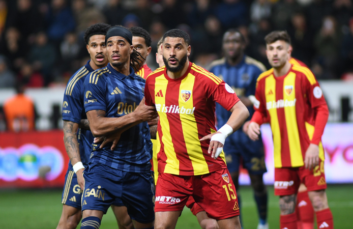 Fenerbahçe, Kayserispor karşısında farka gitti!
