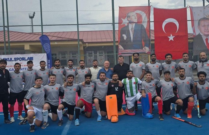 Volkan Grup Hokey Takımı Süper Final için Alanya’ya gidiyor