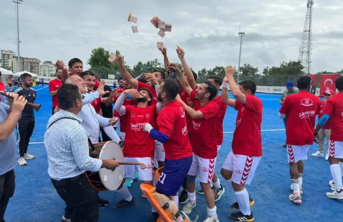 Alanya'da nefes kesen final! Hokeyde şampiyon Volkan Group...