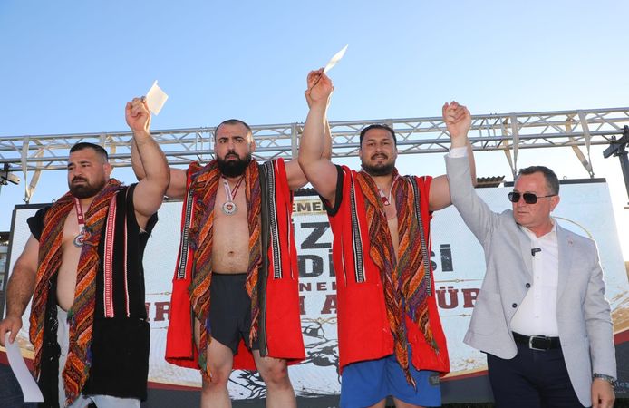 Nizip Belediyesi’nden ata sporuna yakışan büyük organizasyon