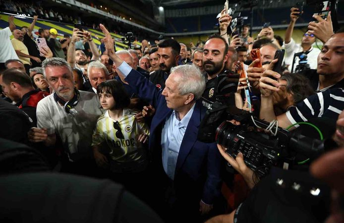 Aziz Yıldırım: 'Gerekli olan takviyeler neyse 15 gün içinde muhakkak yapacağız'
