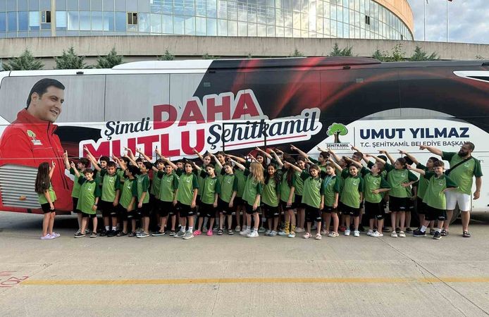 Şehitkamilli yüzücülerden gururlandıran başarı