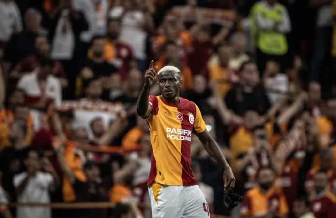 Maç biter bitmez açıklama yaptı! Victor Osimhen'den transfer söylentilerine yanıt!