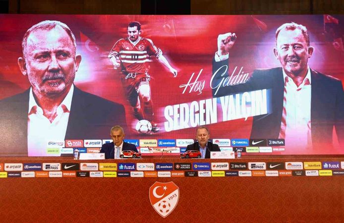 A Milli Futbol Takımı'nda Sergen Yalçın dönemi resmen başladı