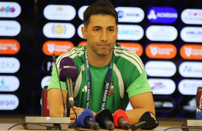 Gaziantep FK Yardımcı Antrenörü Cihan Ünal: 'Kaybettiğimiz için çok üzgünüz'