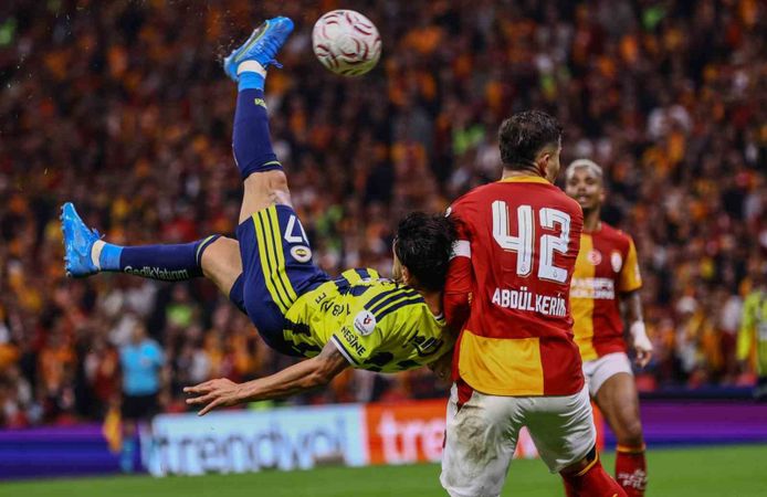 İrfan Can Kahveci, Galatasaray derbisinde ilk kez gol attı