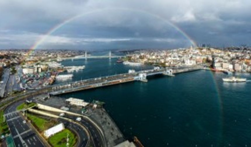 İSTANBUL - (Drone) - Gökkuşağı güzel manzara oluşturdu