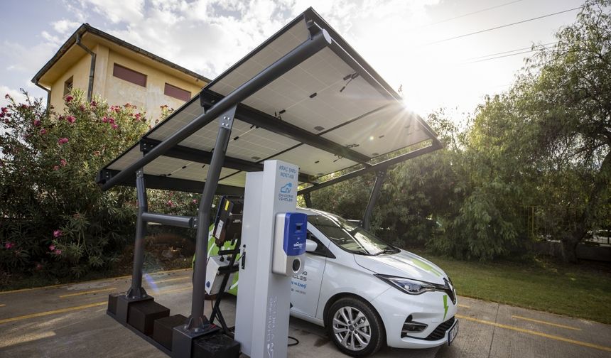 Elektrikli araçlar için güneş enerjili otopark "Solar Carport" geliştirildi