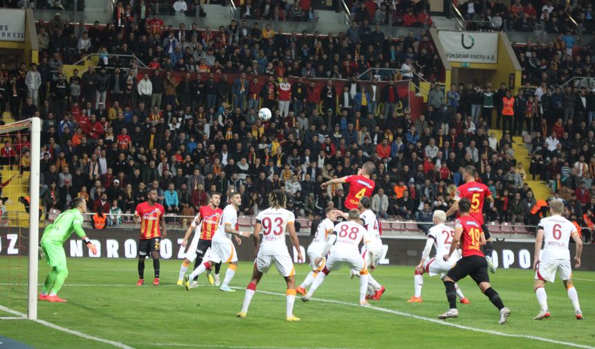 Aslan, yara aldı! Kayserispor 2-1 Galatasaray (ÖZET - GOLLER)