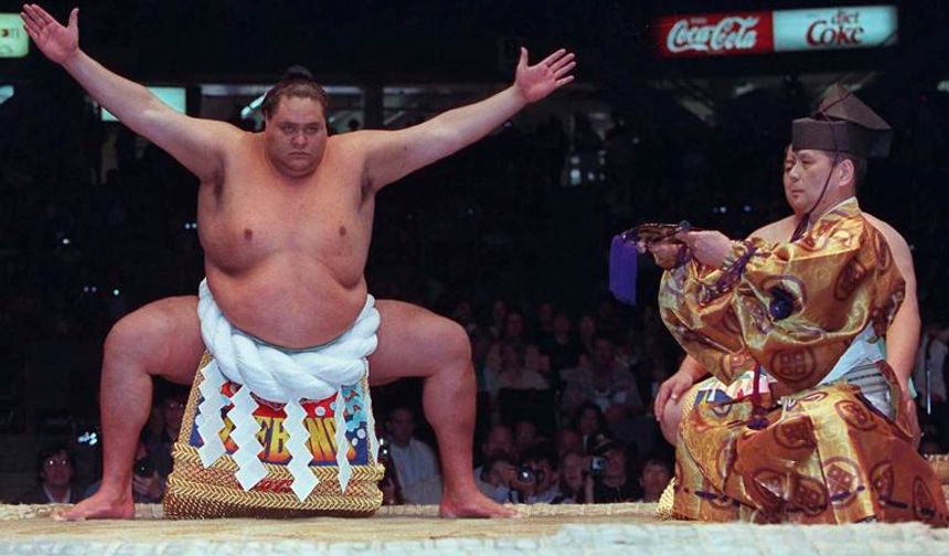 Japon olmayan Efsane Sumo Güreşçisi Taro Akebono Hayatını Kaybetti