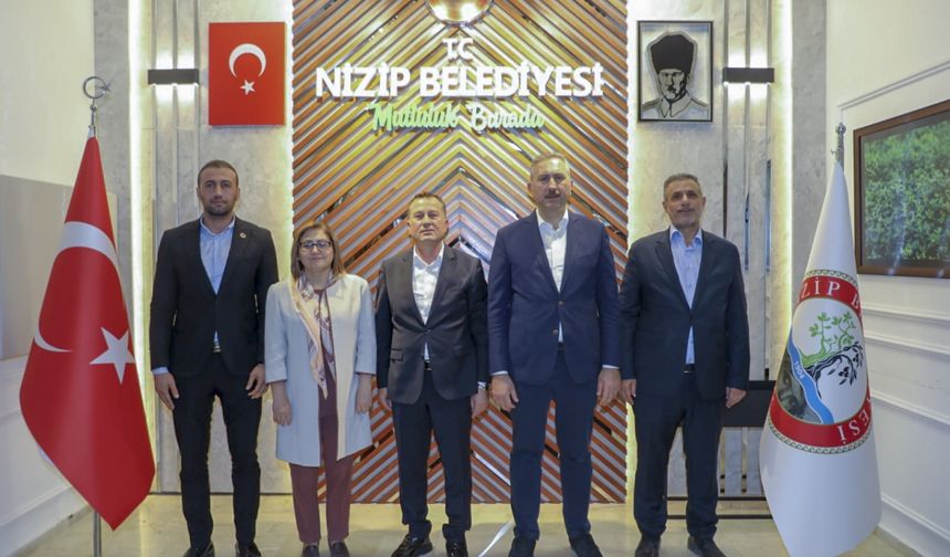 AK Parti Grup Başkanvekili Gül, Gaziantep'te ziyaretlerde bulundu