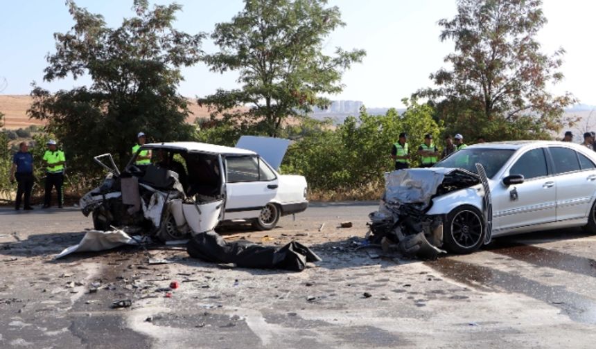 Gaziantep - Kilis yolunda korkunç kaza: 5 yaralı...