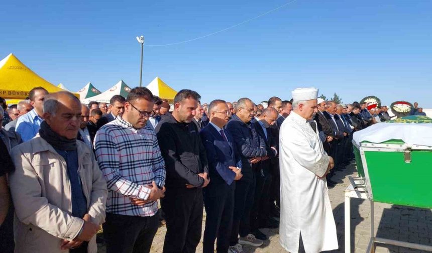 EPDK Başkanı Mustafa Yılmaz’ın annesi Gaziantep'te son yolculuğuna uğurlandı
