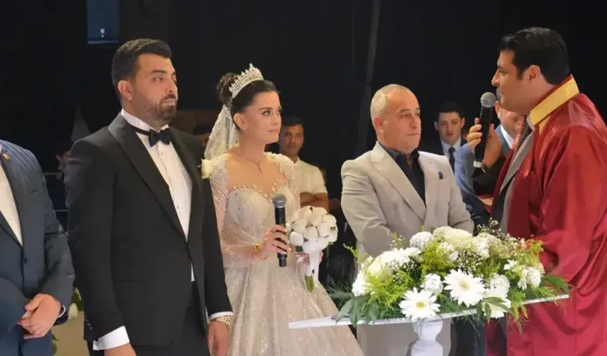 Gaziantep bu düğünü konuşuyor! Çiçek ve Yürekli ailelerinin mutlu günü...