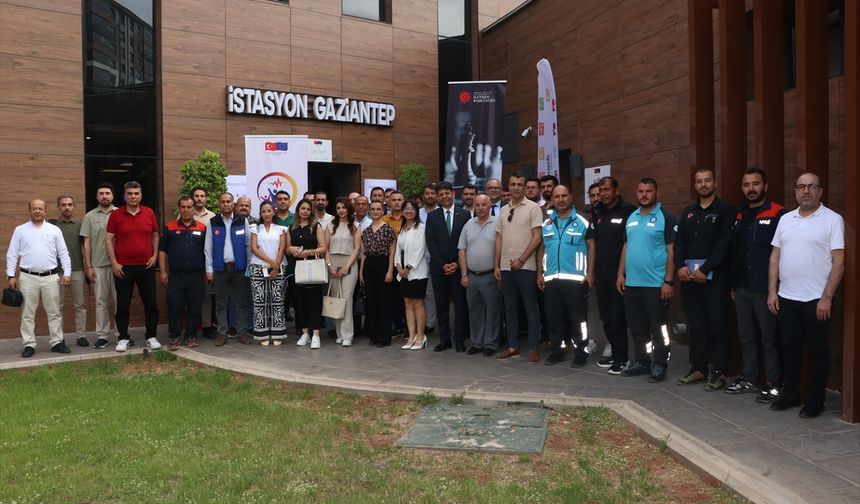 Gaziantep'te afet yardım görevlilerine "Ruh Sağlığı Eğitimi" verildi