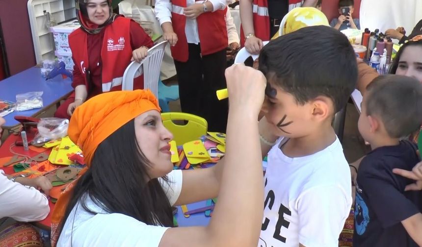 Gaziantep’te ’Aile Yılı Festivali’ renkli görüntülere sahne oldu