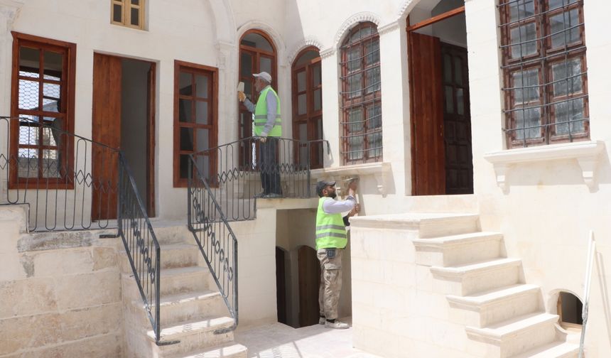 Kilis'te depremde hasar gören tescilli yapılar restore ediliyor