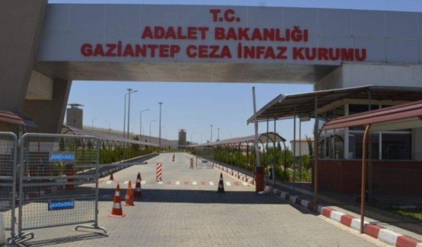 Gaziantep'te çifte bayram sevinci! İnfaz düzenlemesi tahliyeleri başladı...