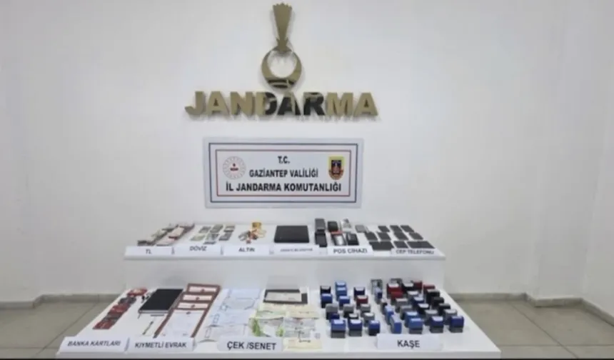 Gaziantep’te Sahte Çek-Senet Çetesine Jandarmadan Şafak Operasyonu: 50 Milyon TL’lik Vurgun Ortaya Çıkarıldı