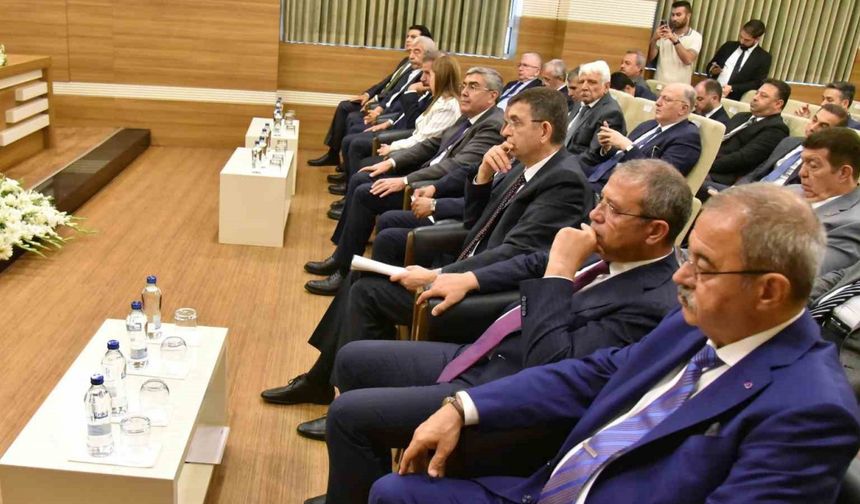 GSO Başkanı Ünverdi iş dünyasının taleplerini Cevdet Yılmaz’a sundu