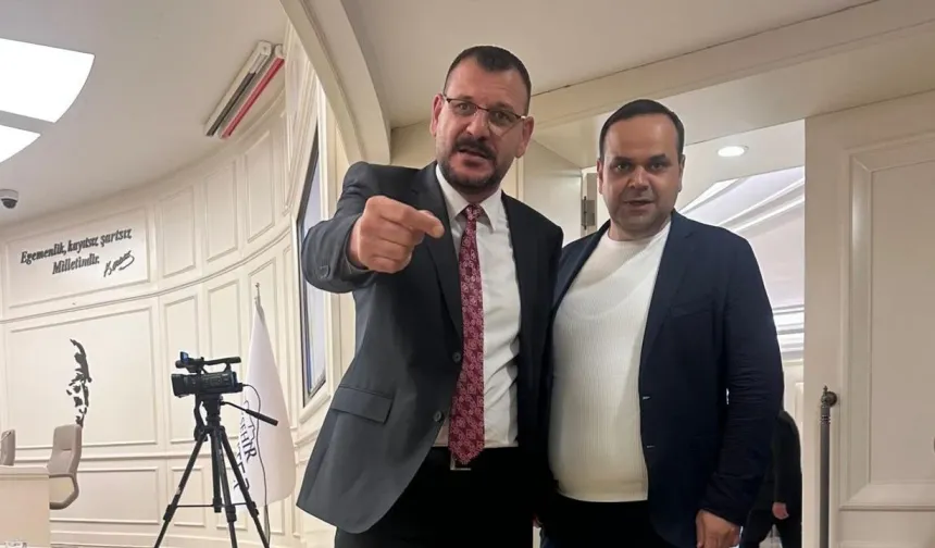 Büyükşehir Meclisi'ndeki gerginlik sonrası CHP'li Hasan Şencan özür diledi