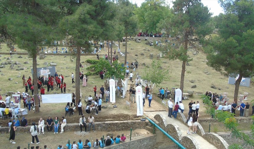 Jandarma'dan tarihi Yesemek Açık Hava Müzesi'nde KADES tanıtımı
