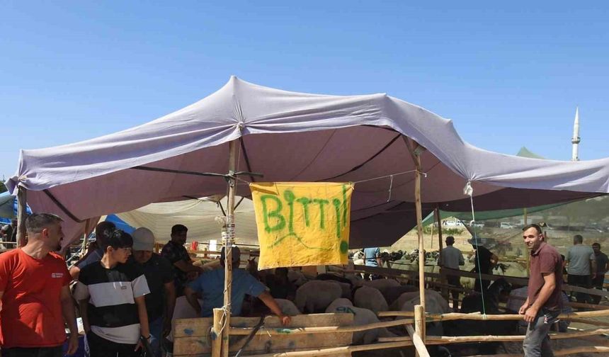 Gaziantep'te Kurban Bayramı’nın ilk günü hayvan pazarları dolup taştı