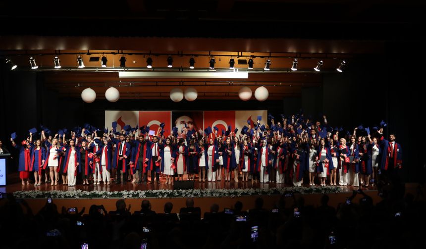SANKO Üniversitesi'nde mezuniyet coşkusu