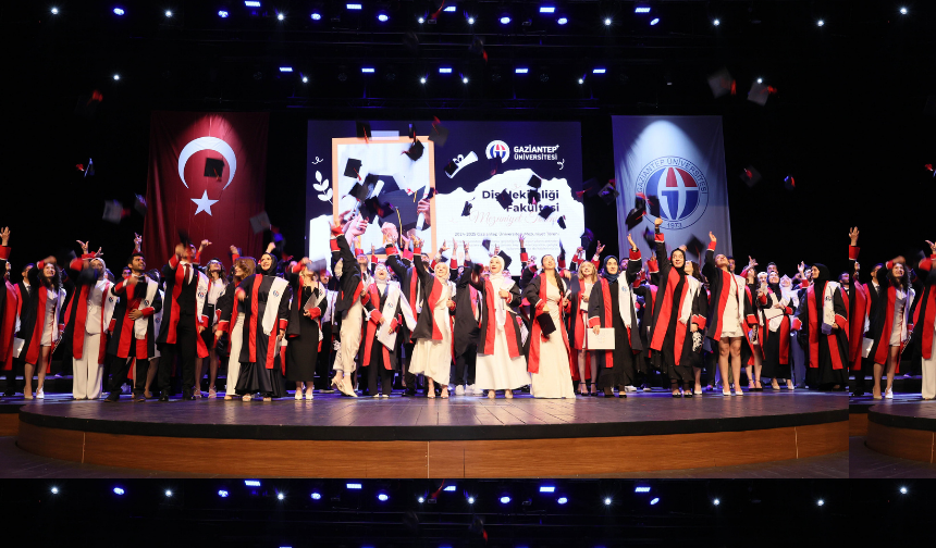 GAÜN Diş Hekimliği Fakültesi mezunları kep attı