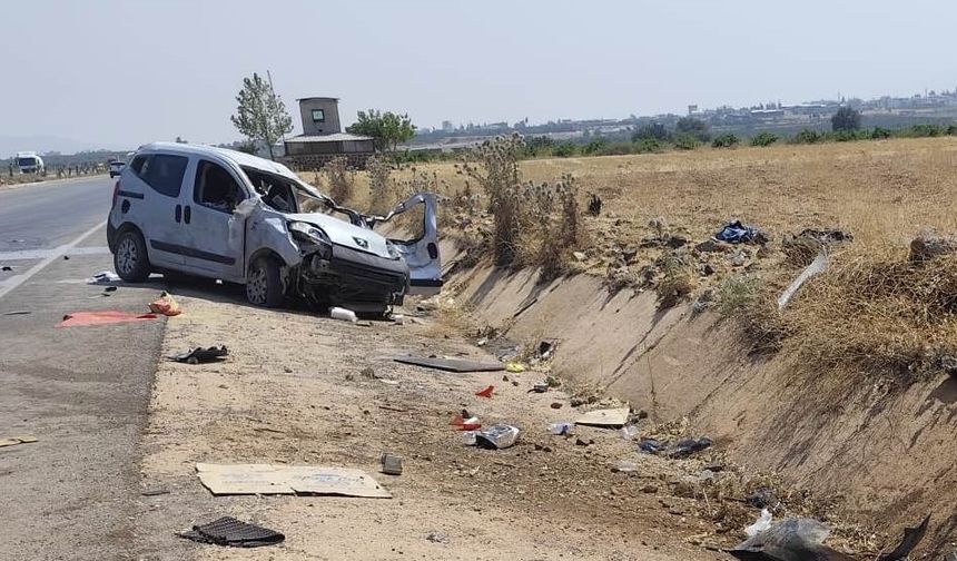 Gaziantep'te takla atan hafif ticari aracın sürücüsü öldü