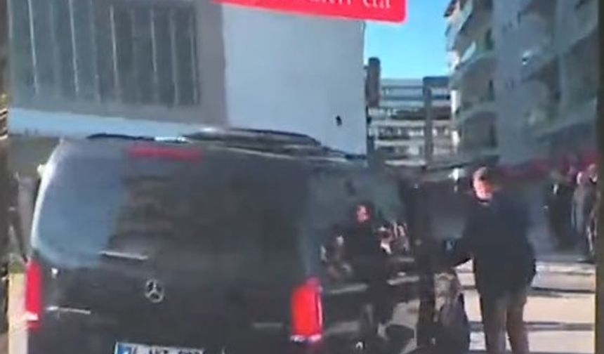 Aziz İhsan Aktaş makam aracını, CHP Genel Başkanı Özel’e tahsis etti