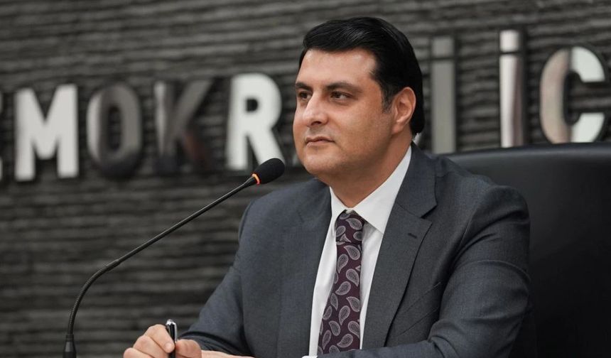 ŞEHİTKAMİL BELEDİYE BAŞKANI UMUT YILMAZ YARIN AK PARTİ'YE GEÇİYOR..