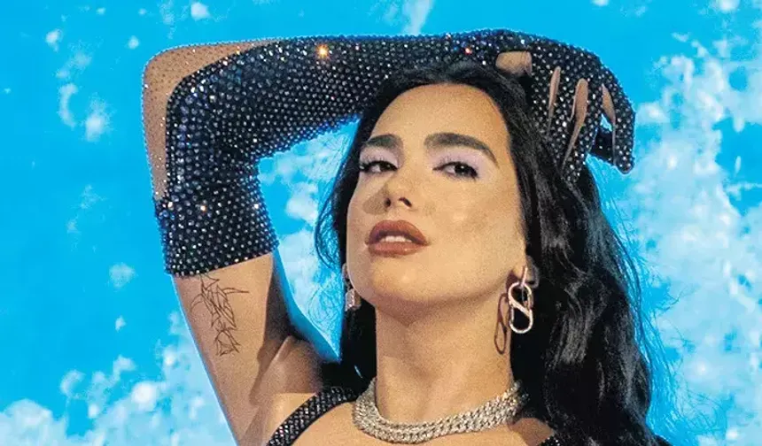 Balkan Kızı Mangal Başında! Dua Lipa mangal başında yeteneklerini sergiledi