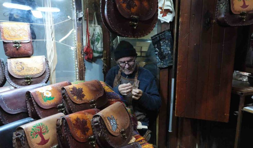 Gaziantepli usta 66 yıldır teknolojiye direniyor!