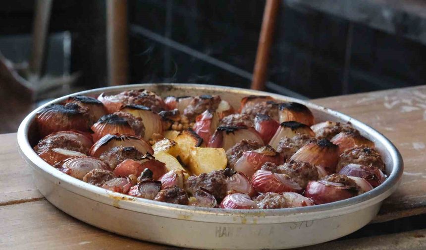 Gazianteplilerin doğal antibiyotiği soğan kebabı